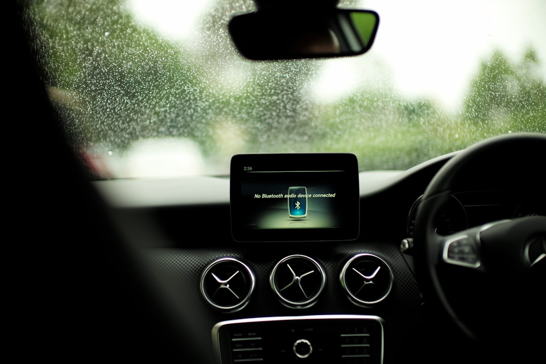 Alarm GPS do samochodu – bezpieczeństwo na drodze